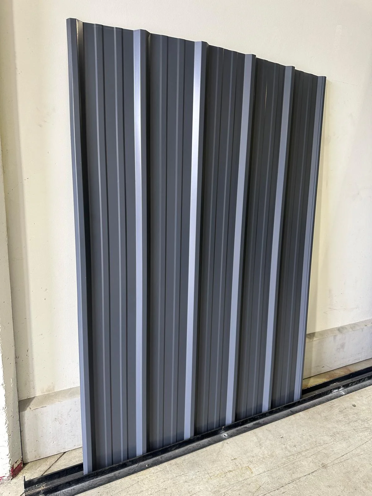 Classic Rib Metal Siding Panels - Image 9