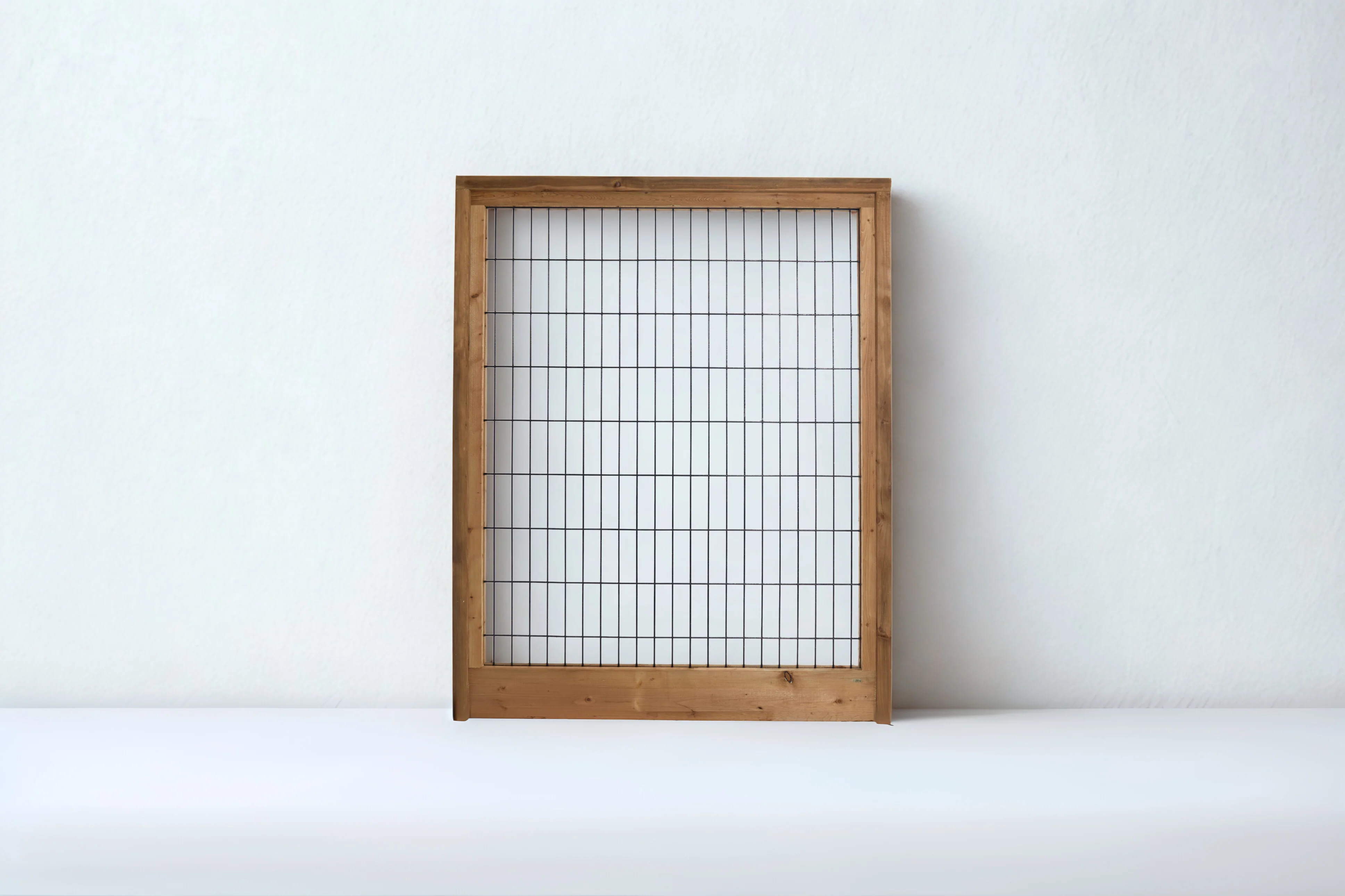 Black Hog Wire Fence Panels - Image 18