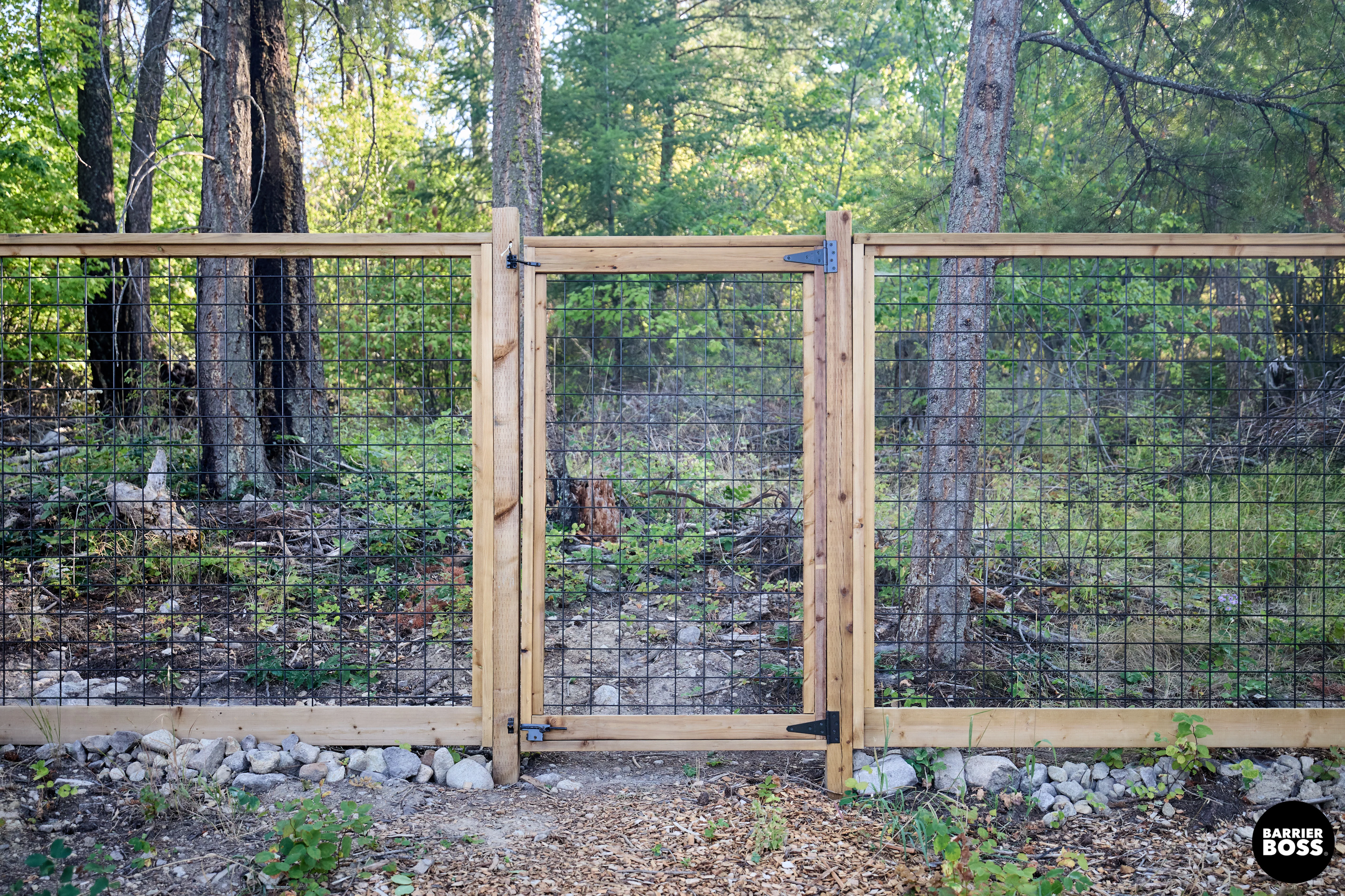 Black Hog Wire Fence Panels - Image 33