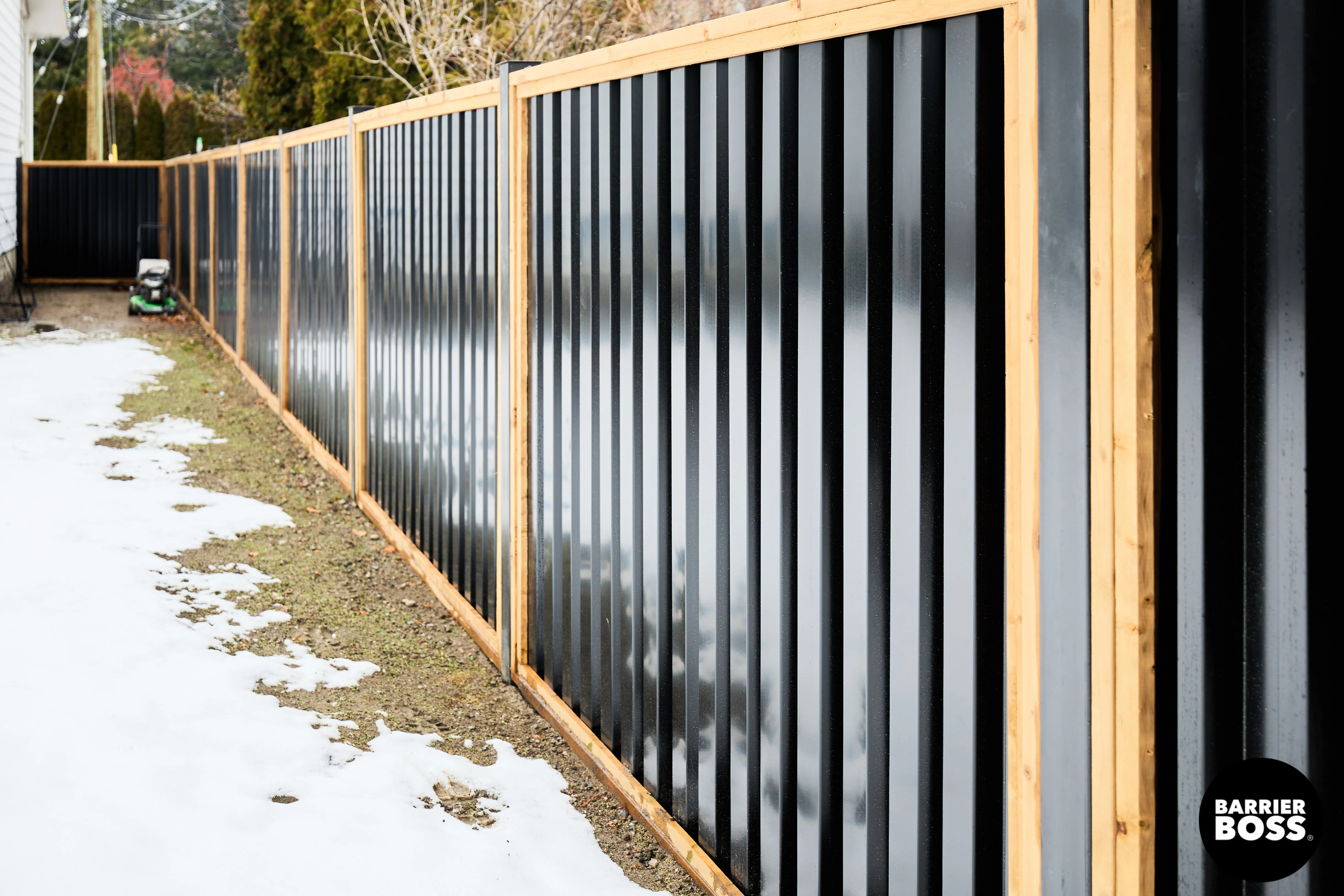 Metal Fence Posts - Image 7