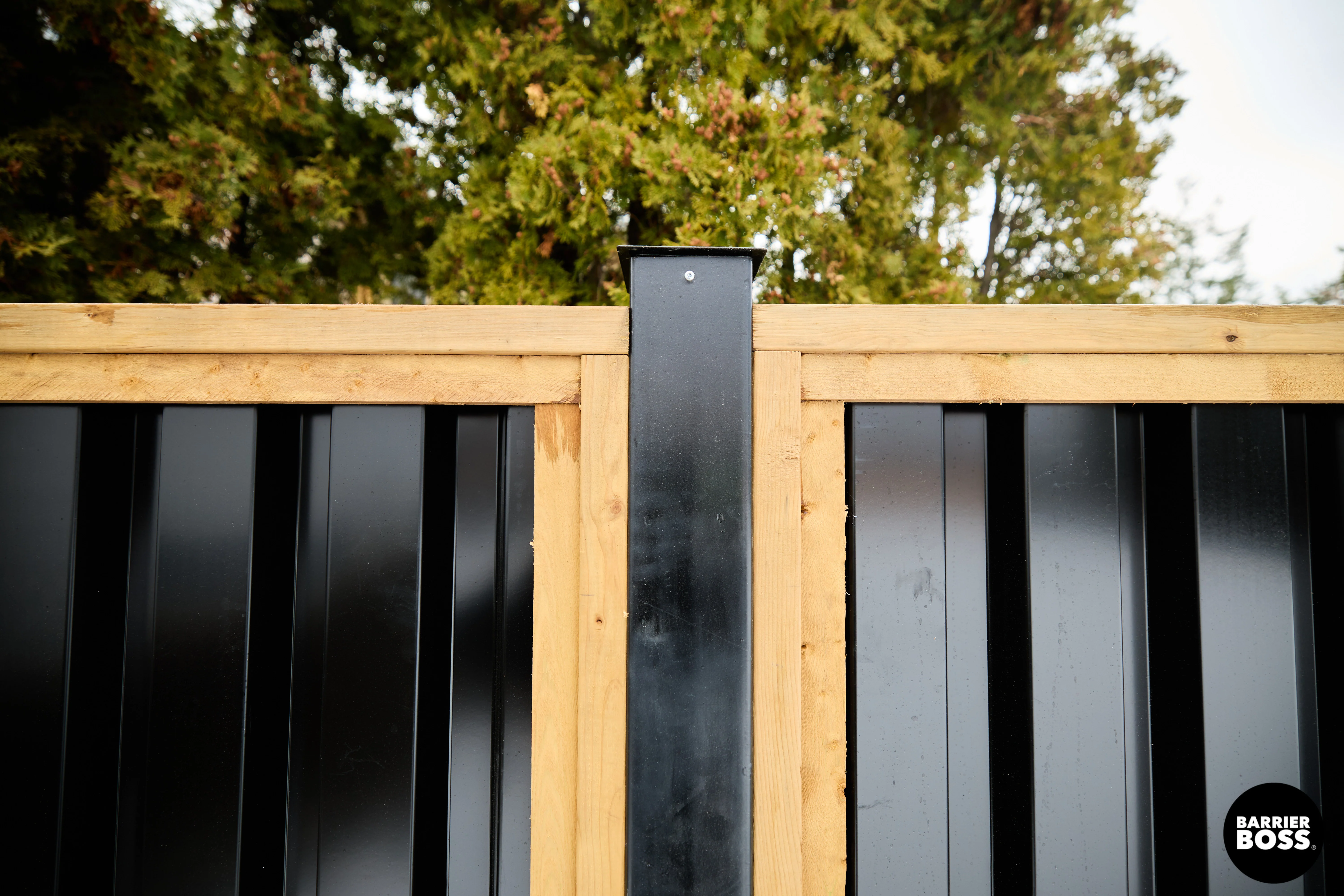Metal Fence Posts - Image 8