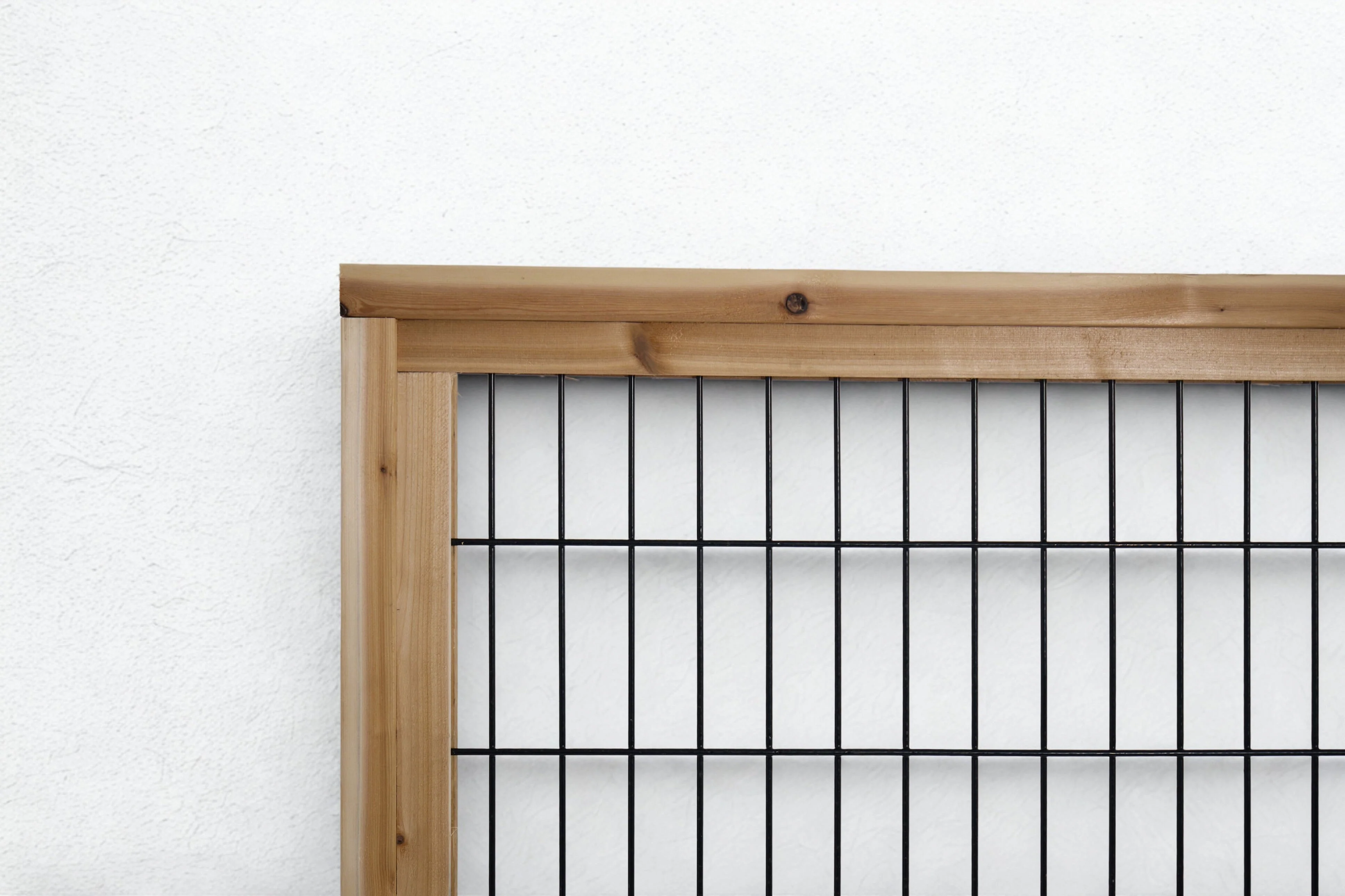Silver Cattle Panel Fence - Image 10
